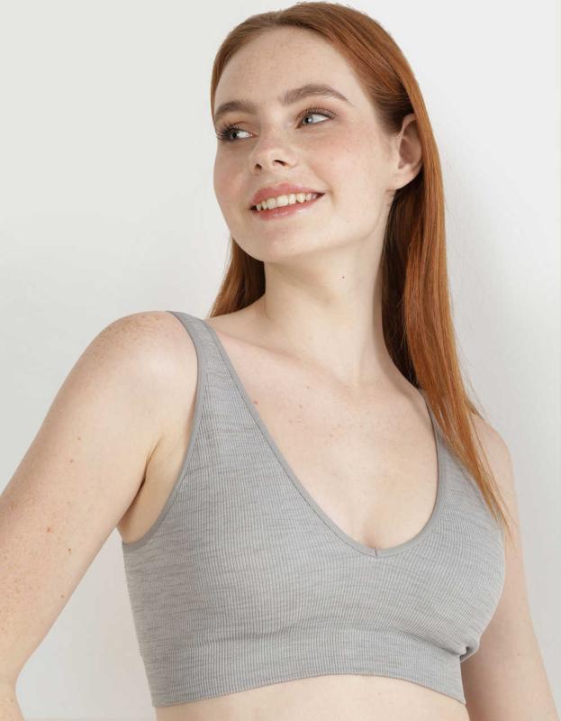seamless bralette