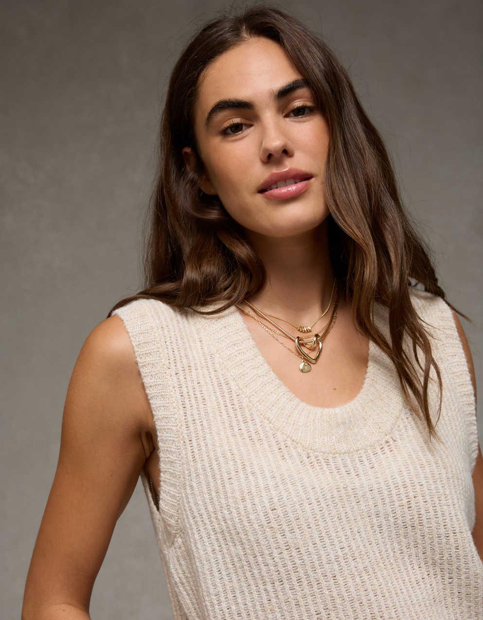 AE Whoa So Soft Suéter Clásico con Cuello Redondo | American Eagle