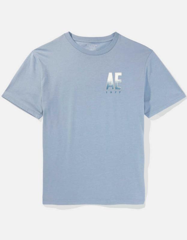 AE エレヴェイテッド ロゴ グラフィックTシャツ | メンズ・レディース ジーンズ、アパレル、アクセサリー | American Eagle ...