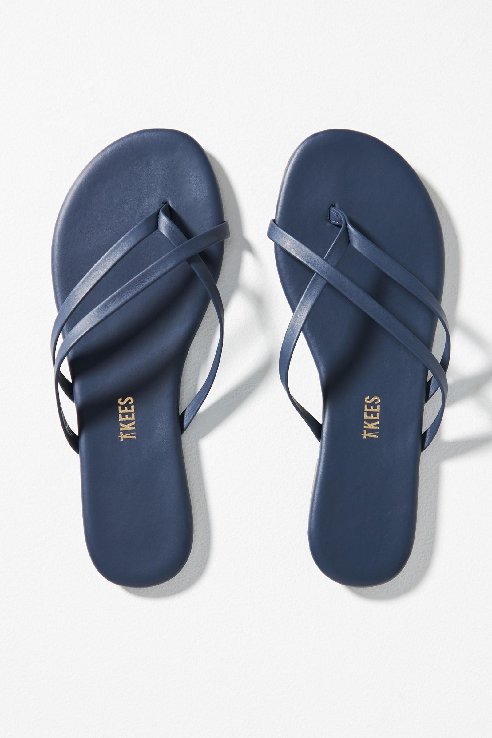 blue tkees