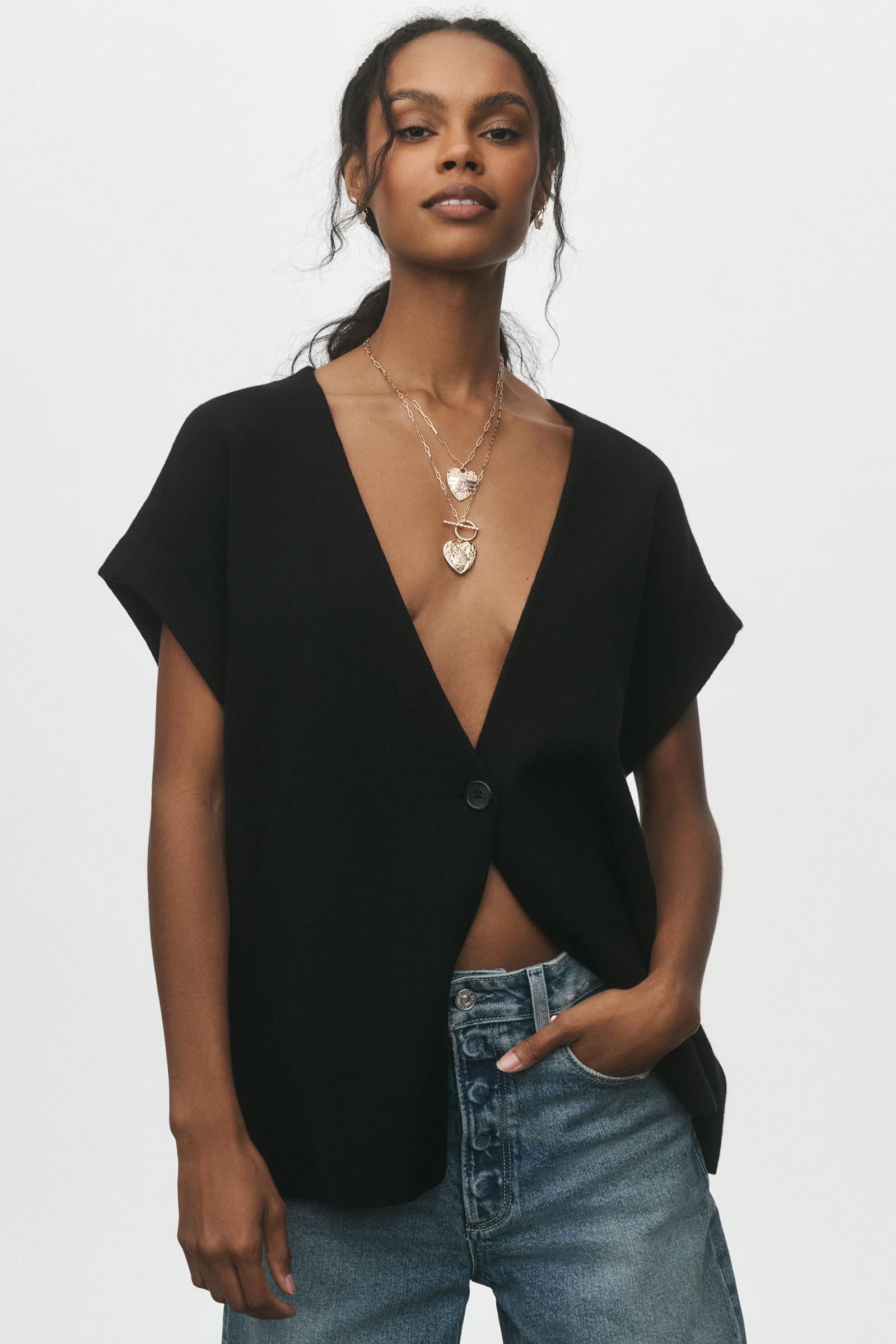 モノグラム・ハート・トグル・ネックレス | Anthropologie ホーム