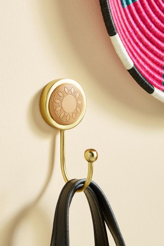 Unique Knobs, Drawer Pulls & Wall Hooks Anthropologie Singapore