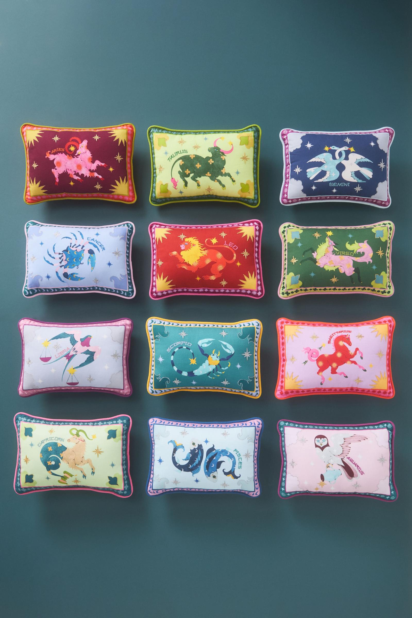アンソロポロジー刺繍クッションAnthropologie