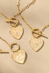 限定【Anthropologie】モノグラム ハート ロケット ネックレス 限定【Anthropologie】モノグラム ハート ロケット ネックレス