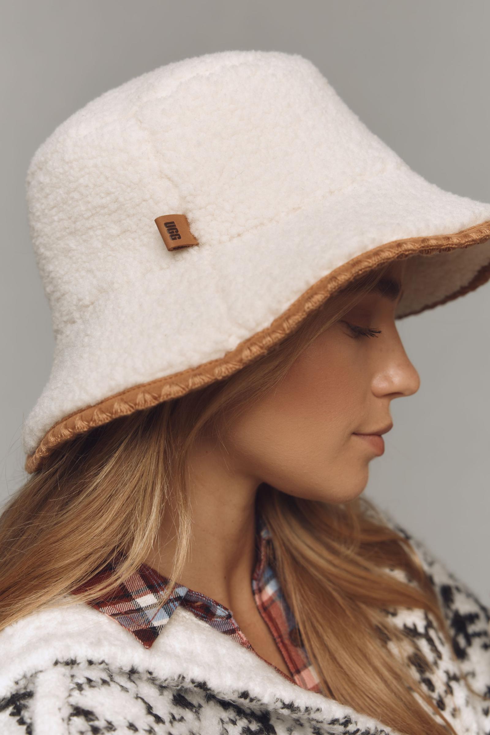 UGG シェルパ　バケットハット UGG® シェルパ・スカラップ・バケット・ハット | Anthropologie