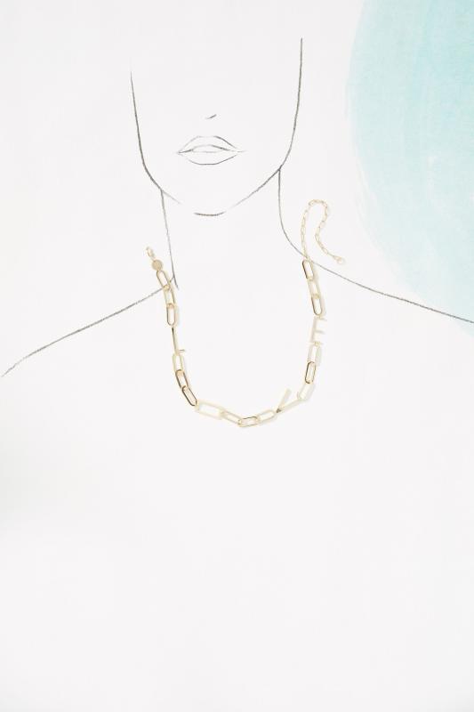 Jennifer Zeuner Love Necklace 2025 | www.urbag.ws