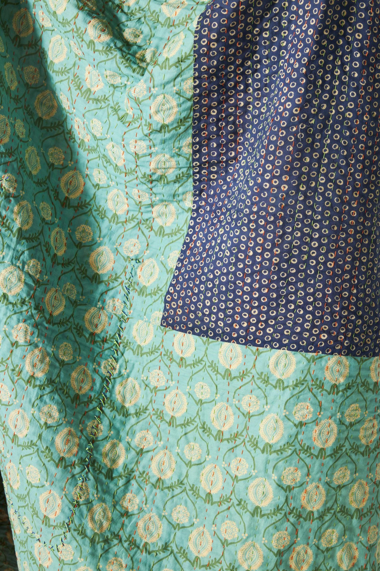 Anthropologie*ブルーのきれいな ブランケット Anthropologie*ブルーのきれいな ブランケット