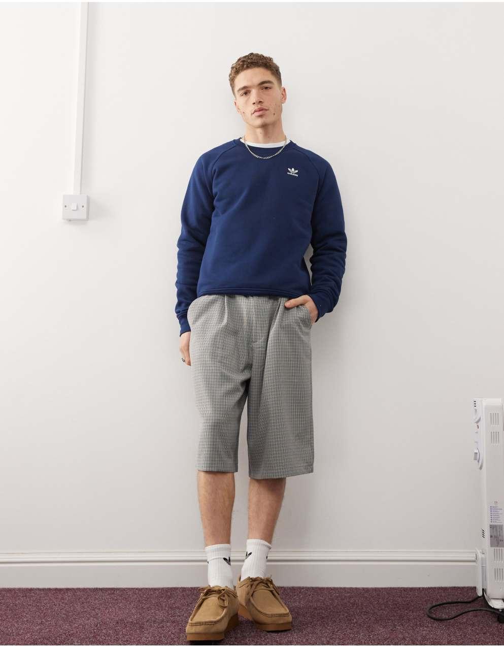 adidasOriginalsトレフォイルエッセンシャルズスウェット送関込 adidas Originals トレフォイル エッセンシャルズ クルーネック