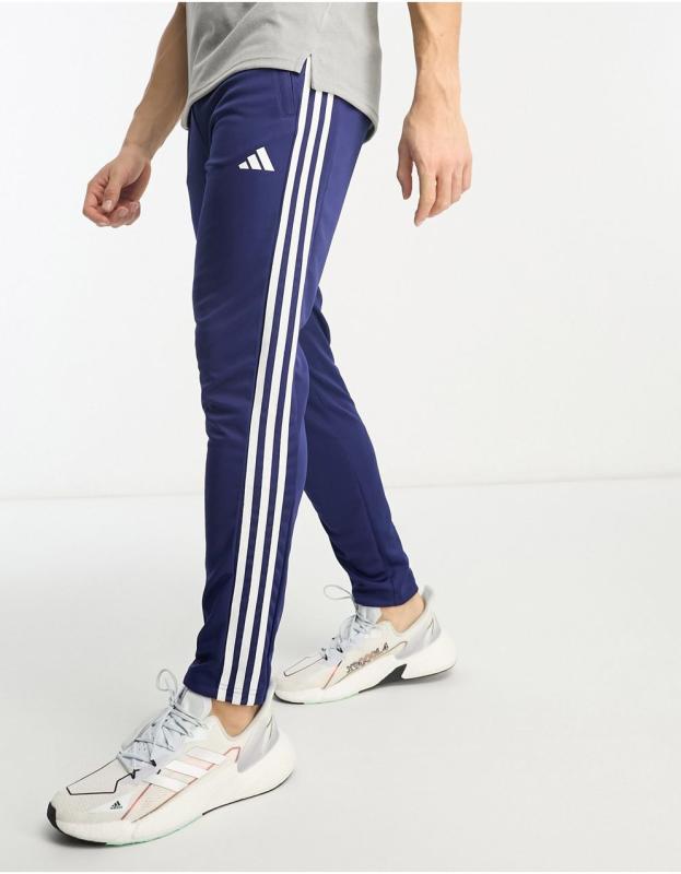 【adidas】Originals レオパード スリーストライプ ジョガー ♪ adidas】Originals レオパード スリーストライプ ジョガー