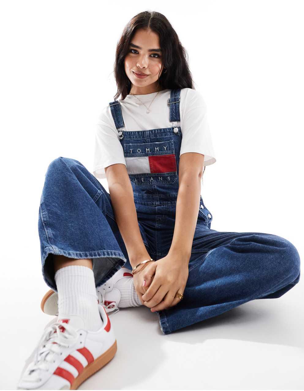 セール！ JEANS クラシックダンガリー　フラッグオーバーオール セール！TOMMY JEANS クラシックダンガリーフラッグオーバーオール