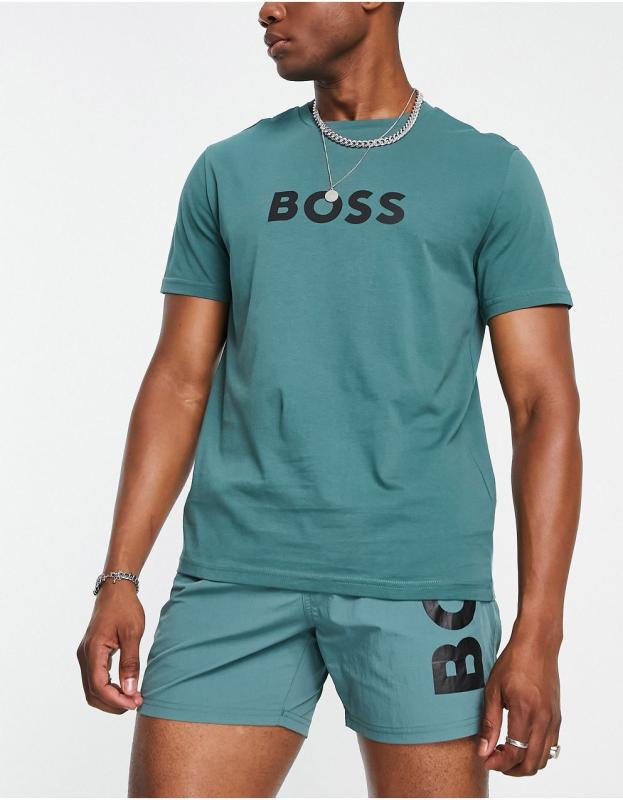hugo boss shorts and tshirt