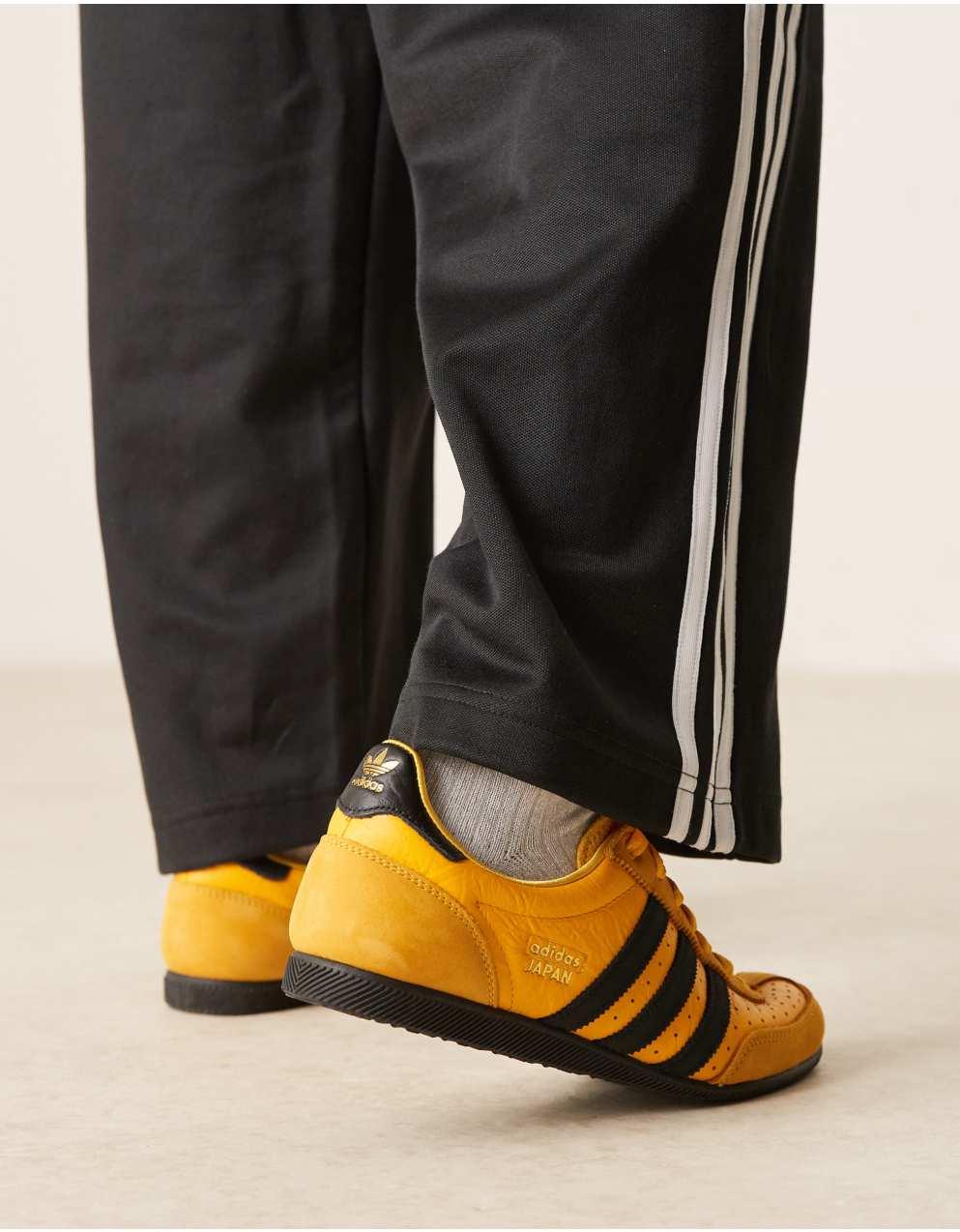 黄ジャージポロシャツ鞄トレーナーにアディダスadidasスニーカー adidas Originals - アディダス オリジナルス ジャパン