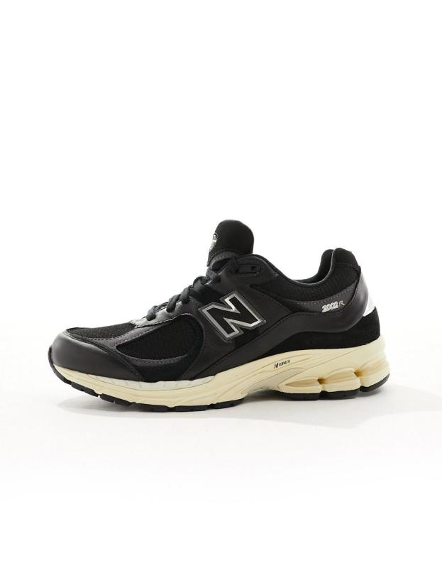 New Balance ニューバランス 2002 レザー・トレーナー（ブラック をオンライン購入 ASOS 日本公式サイト