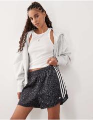 adidas Originals カウ サテン スプリンター ショーツ 送関込 adidas Originals カウ サテン スプリンター ショーツ 送関込