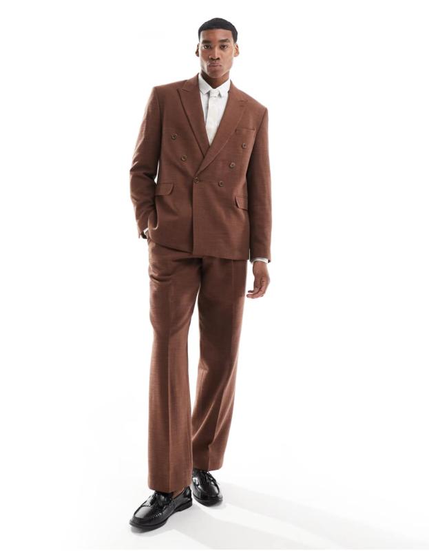 ダークブラウン ダブルブレストスーツ