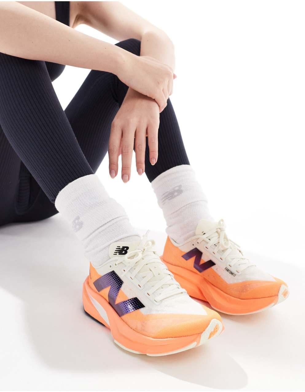 New Balance - ニューバランス フューエルセル レベルV4
