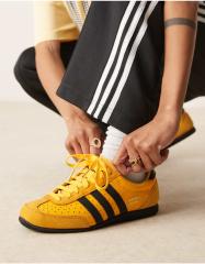 黄トレーナーポロシャツジャージ鞄にアディダスadidasスニーカー e36f65a5-b9ad-4fb0-bb90-