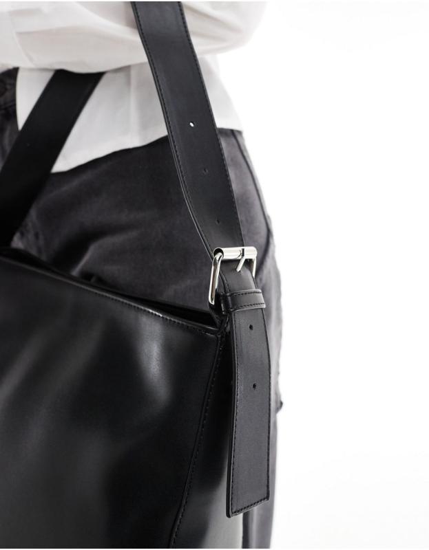 Glamorous グラマラス・クリーン・クロスボディバッグ（ブラック をオンライン購入 ASOS 日本公式サイト トレンド