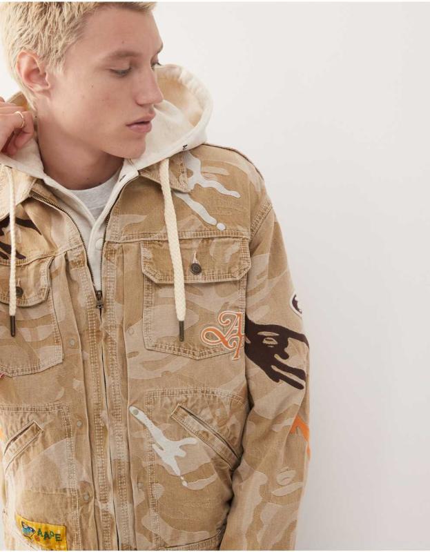 Aape エーエイプ　デニムジャケット カモフラージュフード付き　ベイプスタ Aape エーエイプ デニムジャケット カモフラージュフード付き