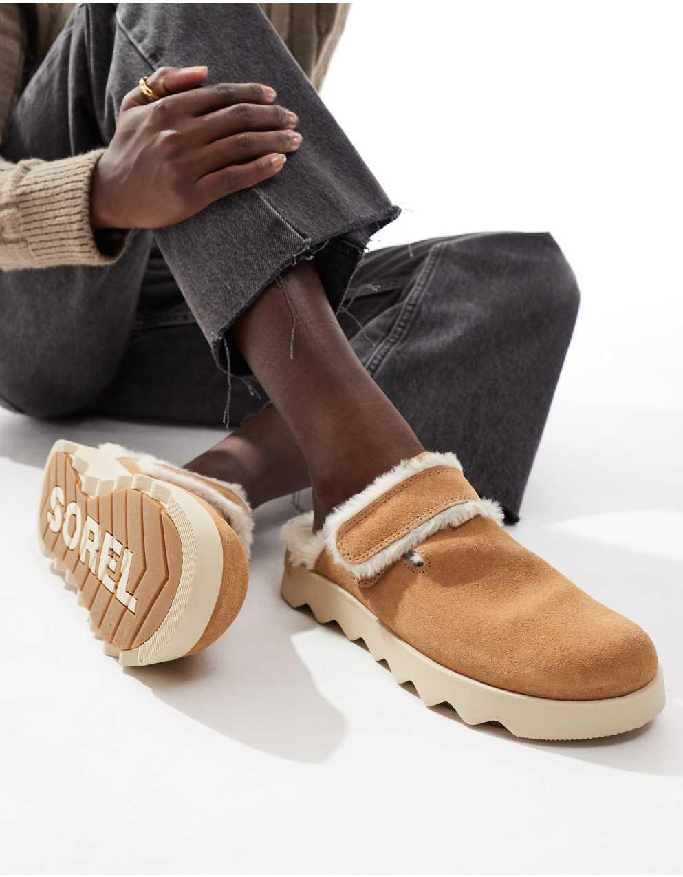 【Sorel】VIIBEフェイクファー ケロッグ Sorel - Sorel Viibe Cozy フェイクファースエードクロッグ