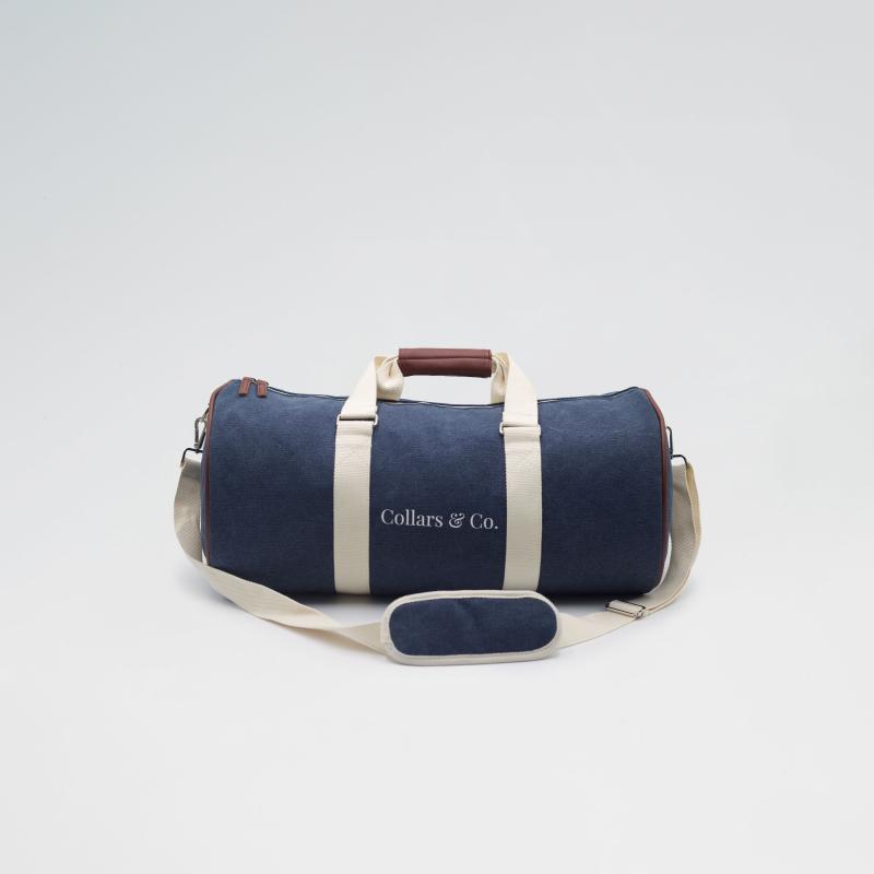The Wayfarer Navy Canvas Gym Bag (19 x 10 x 10) | Collars & Co
