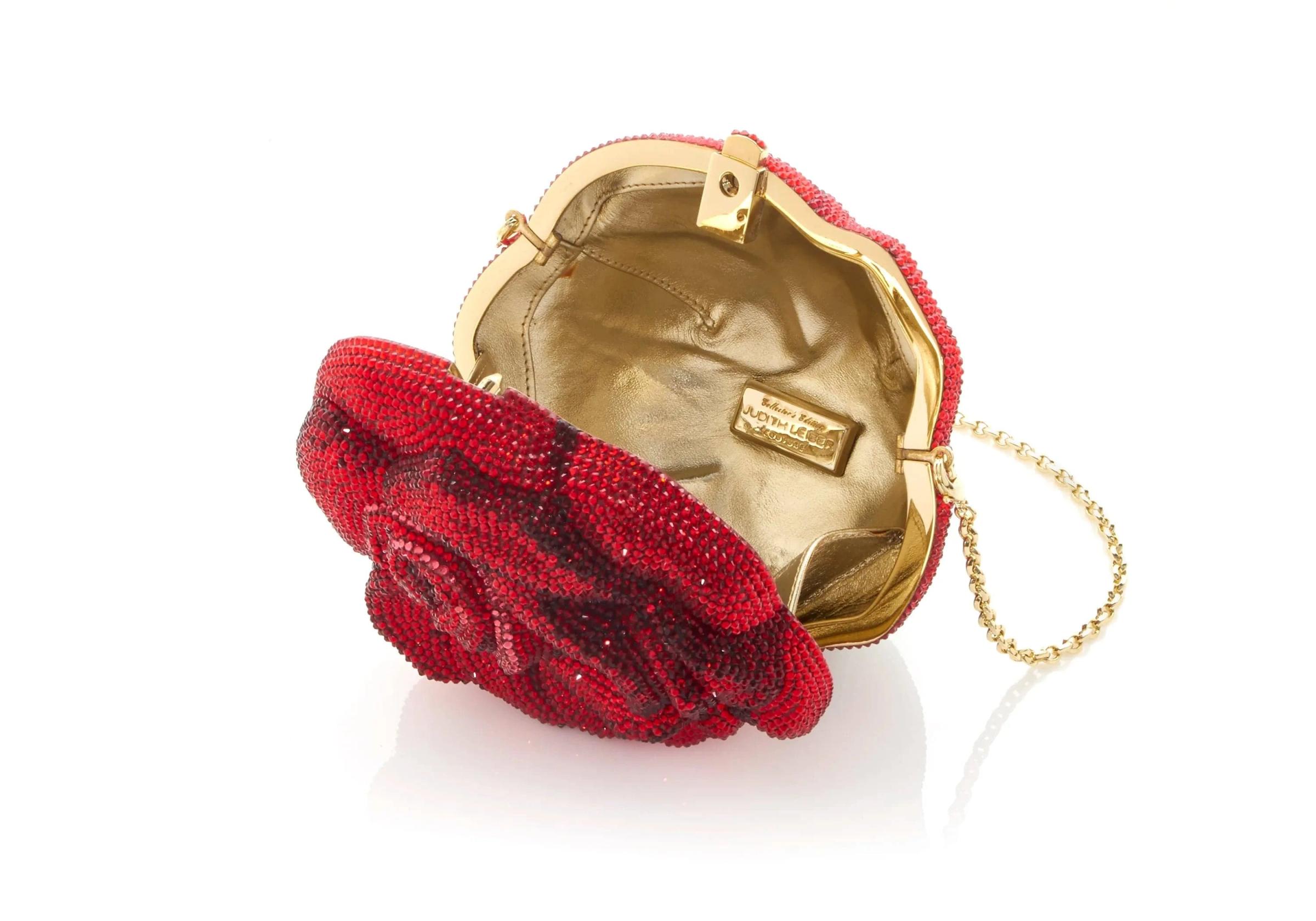 ローズ・アメリカン・ビューティー・ハンドバッグ | Judith Leiber