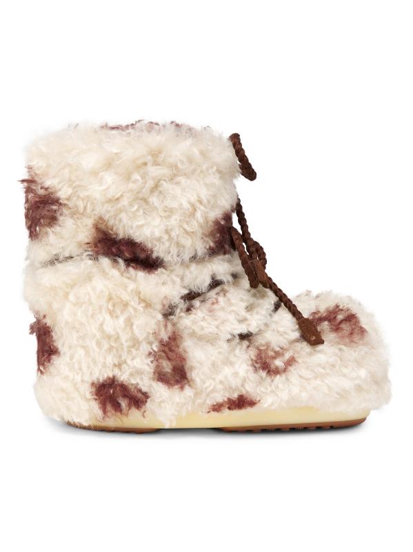 أحذية إم بي أيكون المزيفة المصنوعة من شيرلينغ