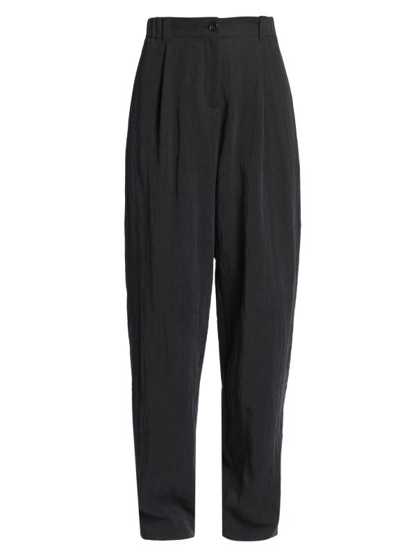 بنطال سهل الارتداء مُصمّم