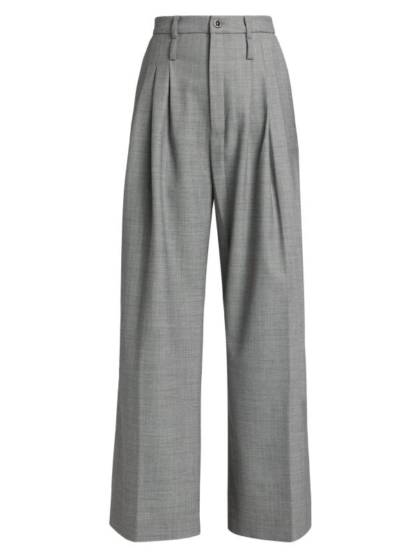 البنطلون ذو الطيات الثلاثية