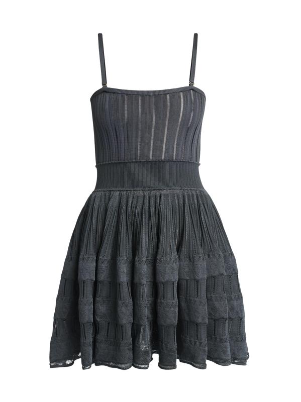 فستان قصير من نسيج كرينولين برقبة مربعة