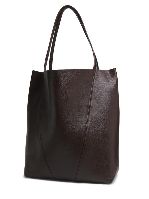 #3: حقيبة يد كبيرة من الجلد المغزلي - كول براون