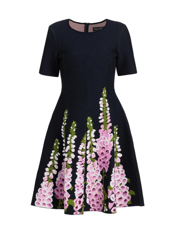 فستان قصير من الجاكار بنقشة أليوم