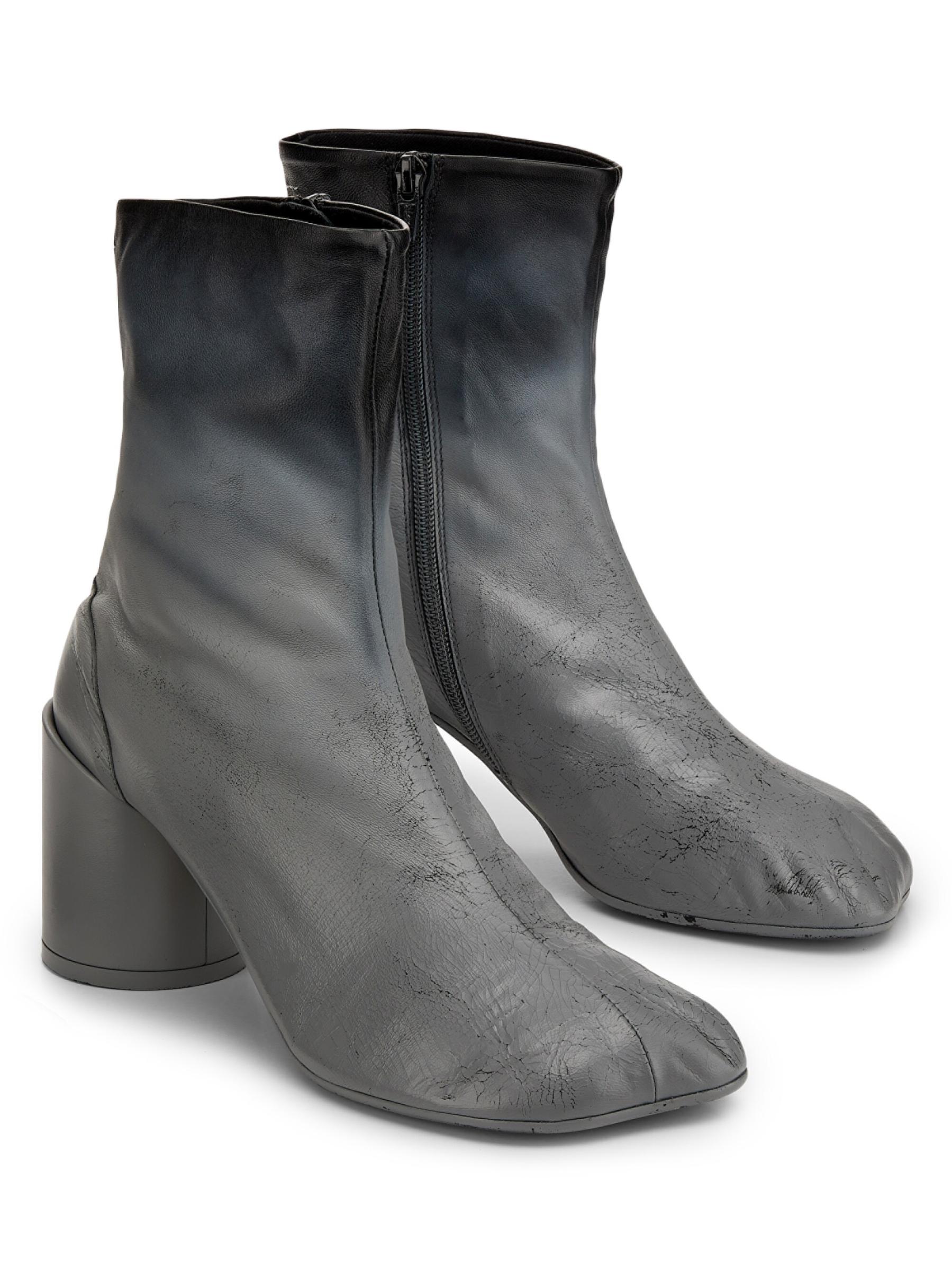 【送料&関税込】MM6 Maison Margiela Leather Ankle Boots 20639285_55490699_1000.jpg