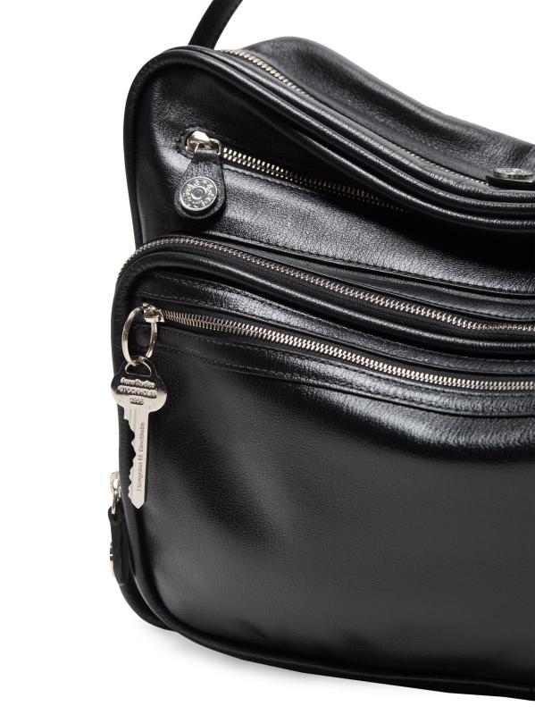 ★Acne Studios★ カメロ パーティー レザー ショルダーバッグ Acne Studios - Camero Party shoulder bag - Black