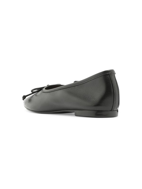 #3: أحذية الباليه المصنوعة من الجلد من أريسا - أسود