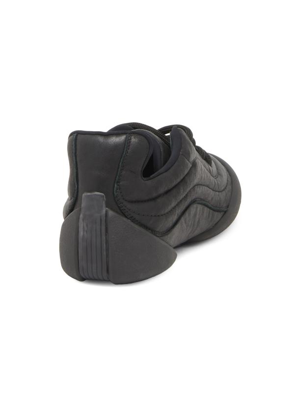 ALEXANDER MCQUEEN Tハ ヒッフ ヘルト 8153011HBEE 1000 Alexander McQueen Tread slick High top sneakers