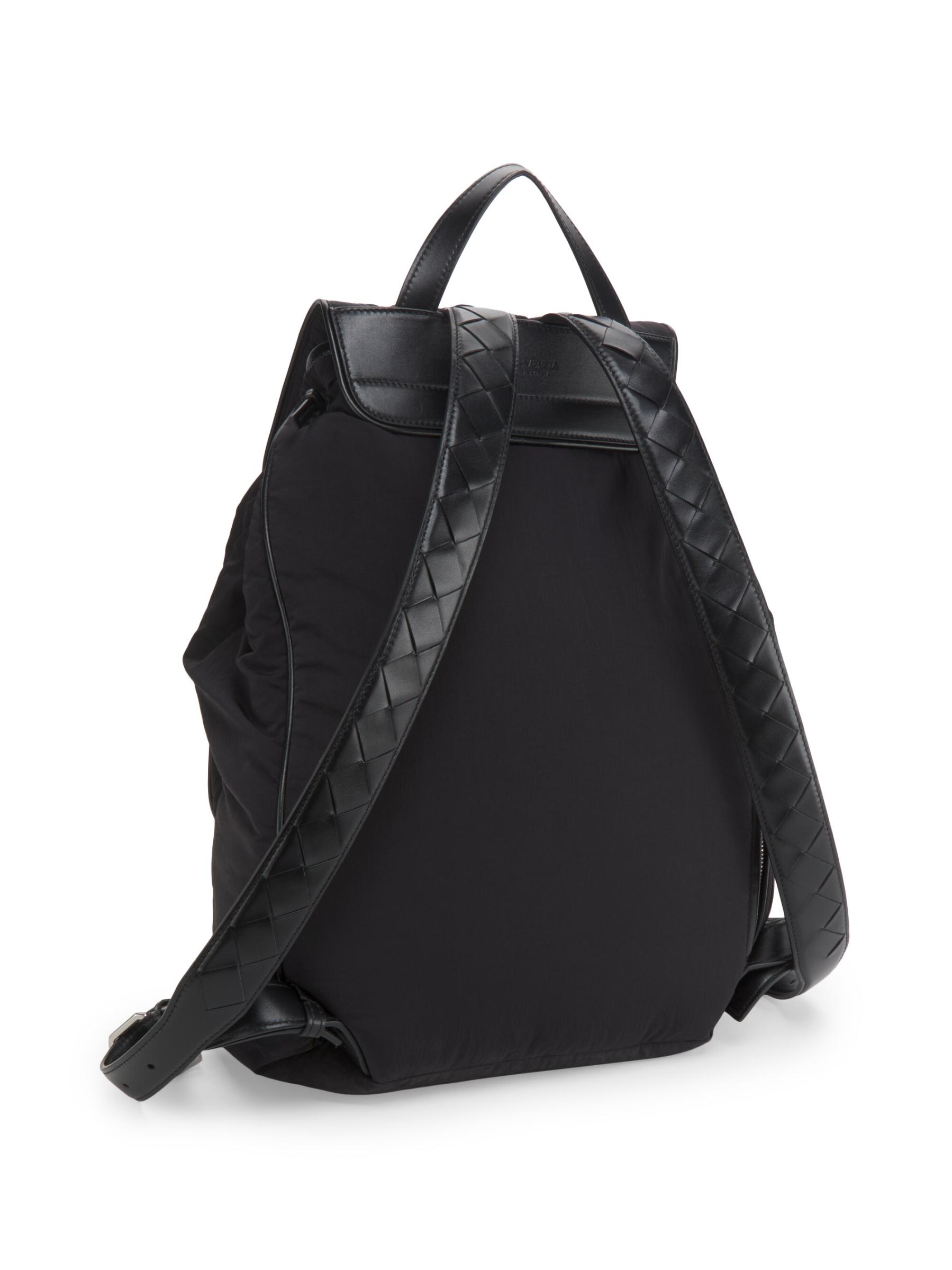 BOTTEGA VENETA 【新作】☆ クロスロード バックパック 軽量 Bottega Veneta - クロスロード・イントレチャート・レザー