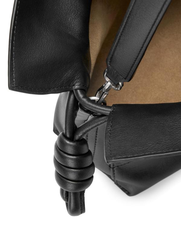 #8: حقيبة بانتا فلامنكو متوسطة الحجم من الجلد - أسود