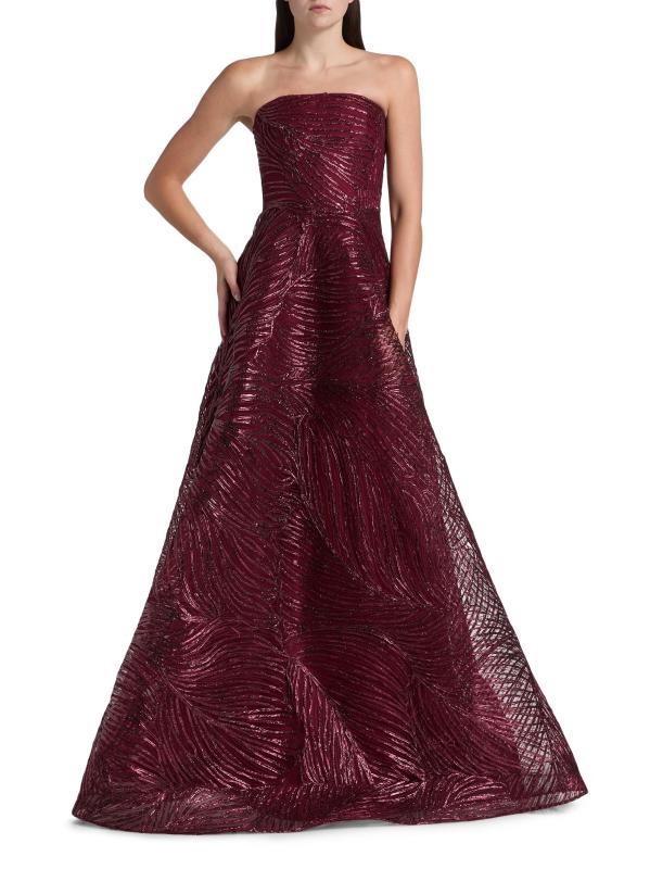 #2: فستان مطرز بدون حمالات - بوردو