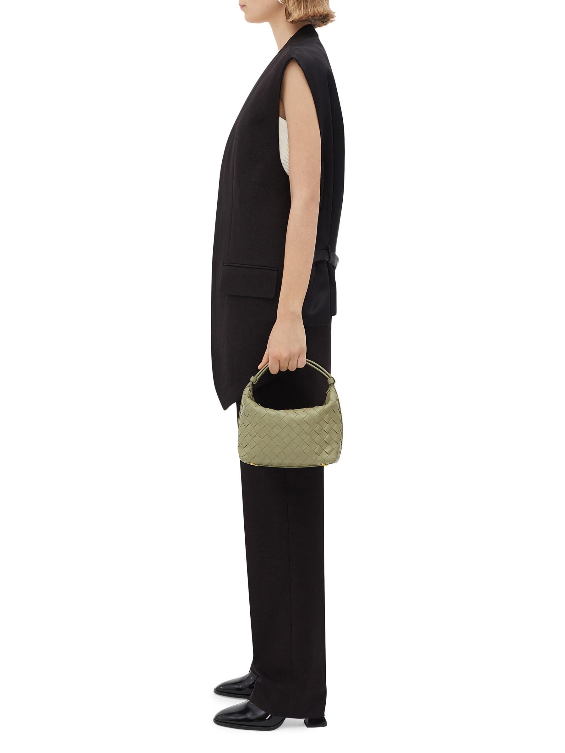 ハンドバッグ Bottega Veneta Black Nappa Leather Mini Wallace Handbag Bottega Veneta® Women's Wallace in Black. Shop online now.