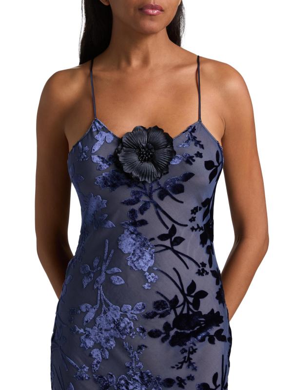 #5: فستان ديفوري فلاور سليب من الحرير المزهّر - القوات البحرية