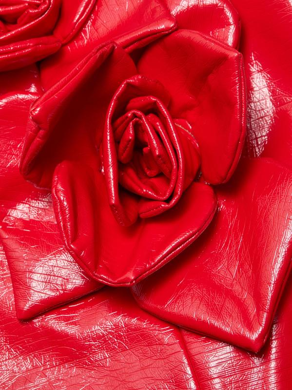 #6: تنورة قصيرة من الجلد الصناعي مزينة بـ Liva Rose - أحمر