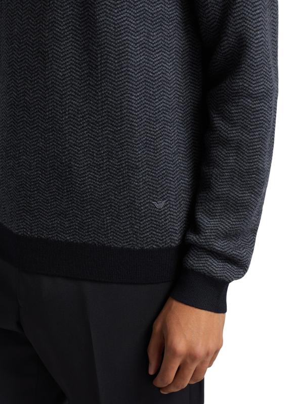 #5: سترة محبوكة من الصوف بفتحة رقبة مستديرة - شركة شيفرون البحرية