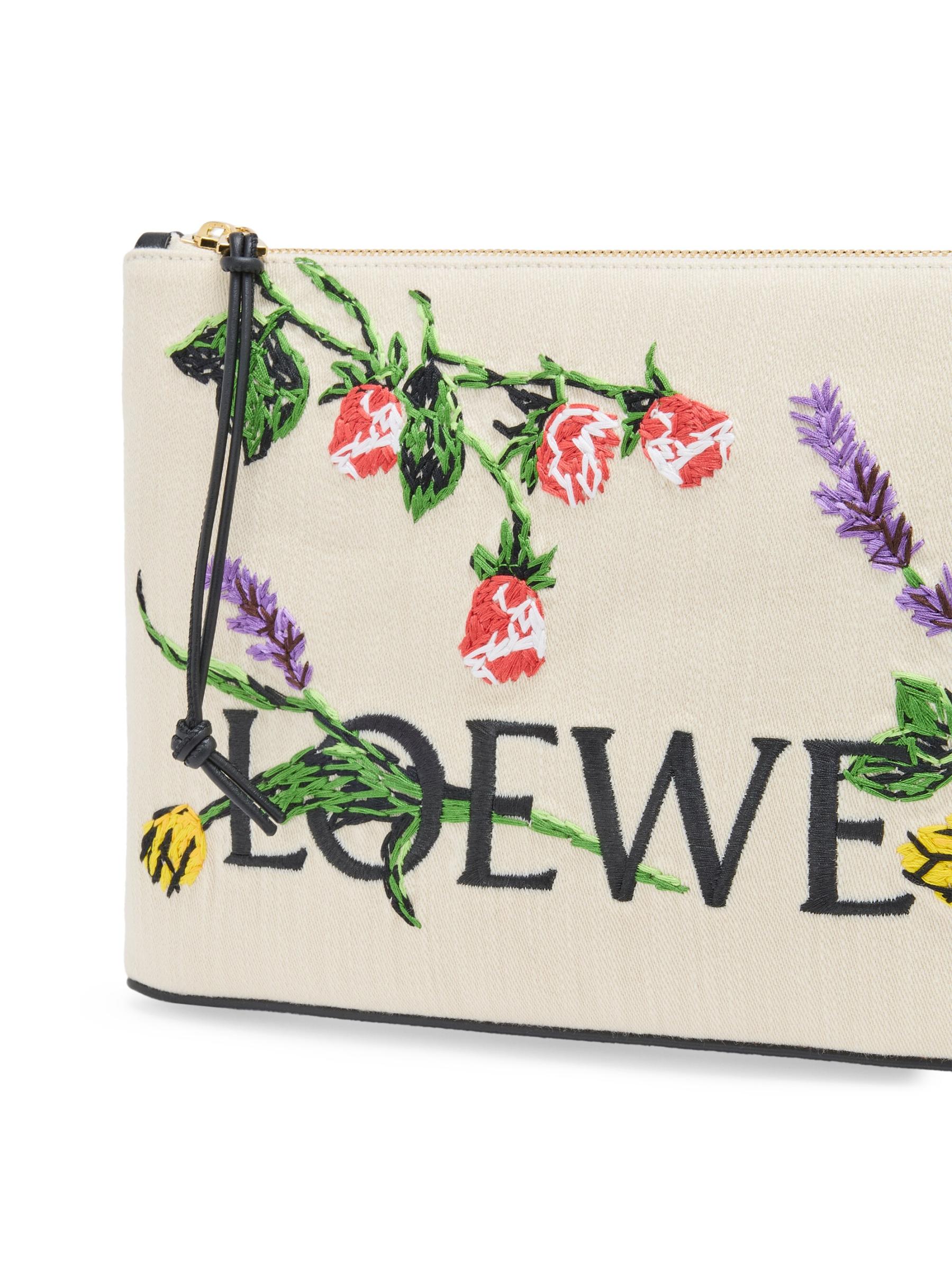 ロエベ IBIZAシリーズ 亀バッグ/ポーチ （LOEWEのフリマアイテム