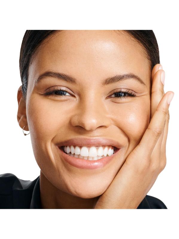 #9: كريم أساس راديانت كريم SPF 25 - B10