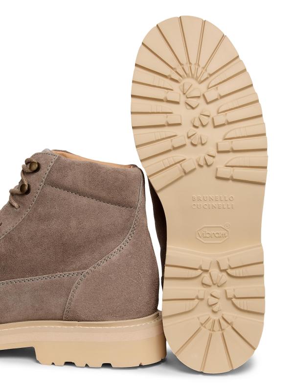 #6: أحذية من جلد الغزال - رمادي بني