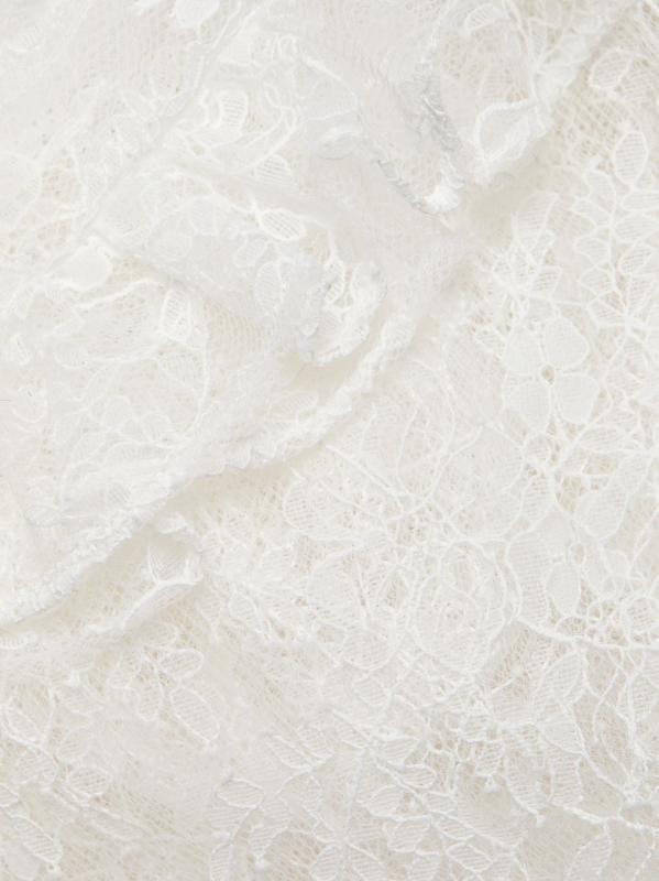 #6: جاكيت إليسا بتصميم مزهّر من الدانتيل - عاجيي