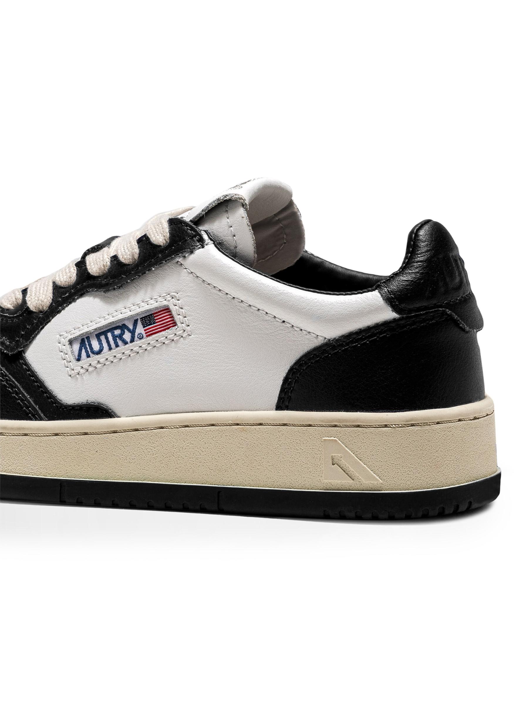 【AUTRY】メダリスト ロートップ レザースニーカー ホワイト AUTRY オートリー MEDALIST メダリスト LOW LEATHER レザー