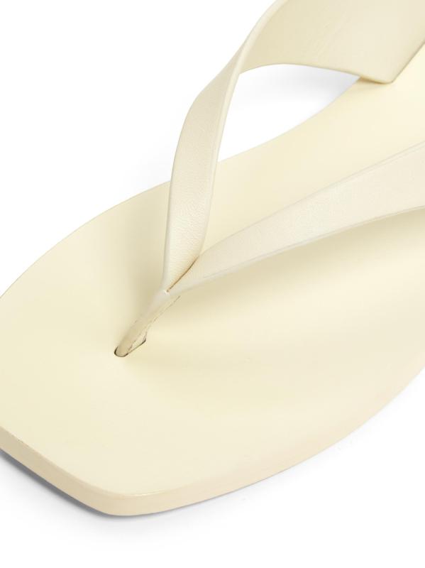 #6: صندل كينتو من الجلد المدبوغ - قشر البيض