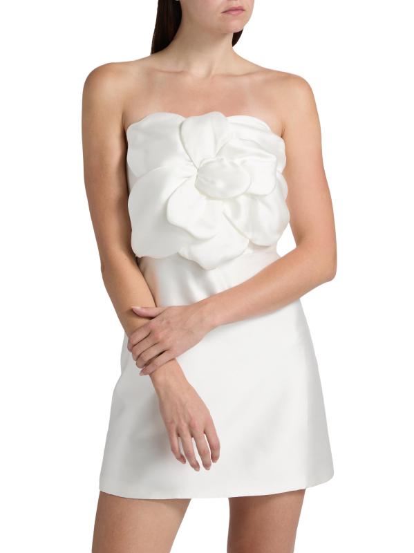 #2: فستان قصير بدون حمالات مزين بالأزهار من أنورا - عاجيي
